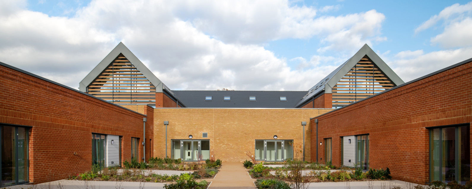 LSI-architects-St-Catherines-Hospice-Crawley